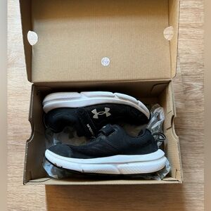 Kids 13 shoes Under Armour